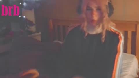 Snapshot of notyourfemboi chatting on October 11, 10:35 pm Lucy online show from October 11, 10:35 pm