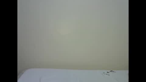 novaah online show from April 9, 2:04 am