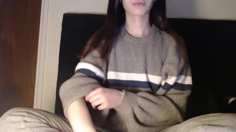 Snapshot of novafrey chatting on December 9, 1:51 am Olivia online show from December 9, 1:51 am