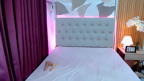 novalustre69 online show from January 12, 6:20 am