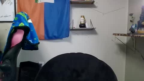 LucidXotix online show from February 10, 5:21 am