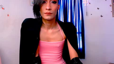 Snapshot of novanyx11 chatting on February 18, 8:14 pm Nova... online show from February 18, 8:14 pm