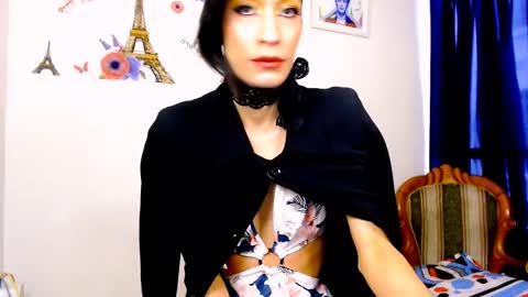 Snapshot of novanyx11 chatting on February 13, 7:52 pm Nova... online show from February 13, 7:52 pm