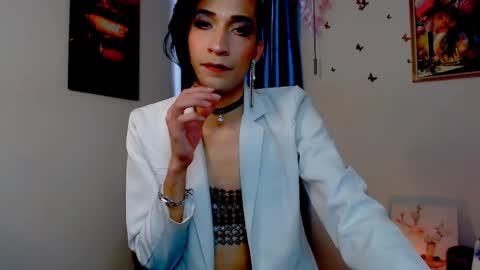 Snapshot of novanyx11 chatting on February 26, 10:36 pm Nova... online show from February 26, 10:36 pm