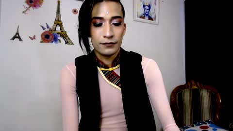 Snapshot of novanyx11 chatting on February 12, 11:09 pm Nova... online show from February 12, 11:09 pm