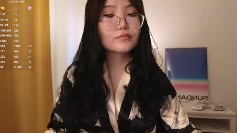 Erica online show from May 31, 3:05 am