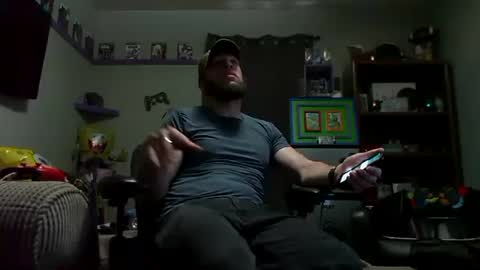 Snapshot of number1dad_ chatting on September 28, 8:18 pm Awwwww Hey Sweetie Pies. Welcome To The Sweetie Pie Lounge. Enjoy The Dad-Cast. SweetCorny Fun-loving Dad Talk. online show from September 28, 8:18 pm
