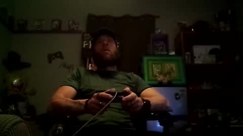 Snapshot of number1dad_ chatting on March 2, 3:24 am Awwwww Hey Sweetie Pies. Welcome To The Sweetie Pie Lounge. Enjoy The Dad-Cast. SweetCorny Fun-loving Dad Talk. online show from March 2, 3:24 am