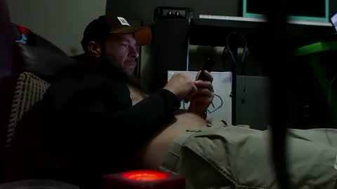 Awwwww Hey Sweetie Pies. Welcome To The Sweetie Pie Lounge. Enjoy The Dad-Cast. SweetCorny Fun-loving Dad Talk. online show from November 30, 10:00 am