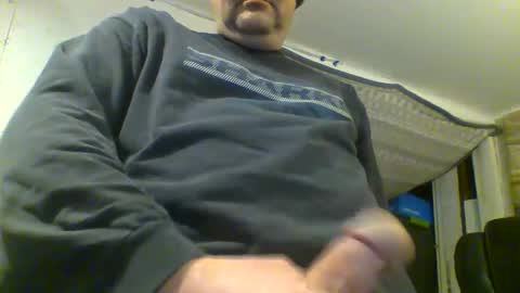 nutjob510 online show from February 5, 7:18 am