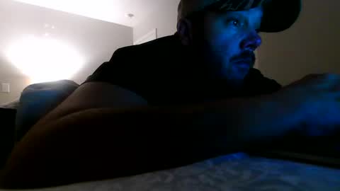 nuttincowboy727272 online show from February 18, 2:44 am