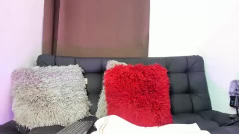 Snapshot of nyalgasai1 chatting on March 2, 3:24 am Nia online show from March 2, 3:24 am