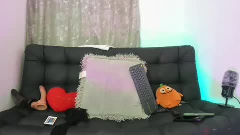 Snapshot of nyalgasai1 chatting on February 26, 4:41 am Nia online show from February 26, 4:41 am