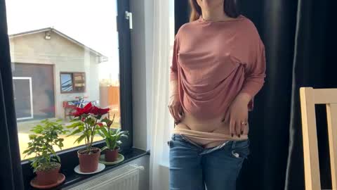 Nicol online show from February 4, 8:02 am