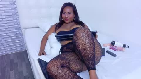 Snapshot of nympho_bff chatting on October 17, 9:08 pm nympho_bff online show from October 17, 9:08 pm