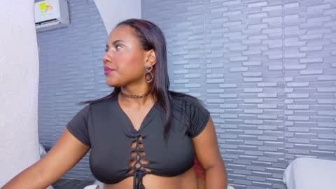 Snapshot of nympho_bff chatting on September 15, 9:05 pm nympho_bff online show from September 15, 9:05 pm