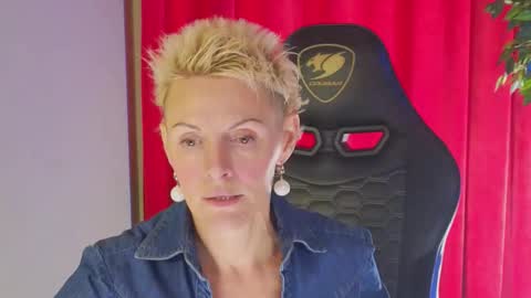 Angie online show from October 3, 5:16 am