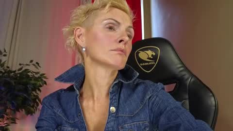 Angie online show from September 18, 5:55 am