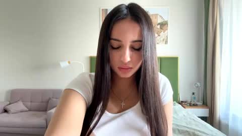 Queen Mia online show from May 19, 12:34 pm