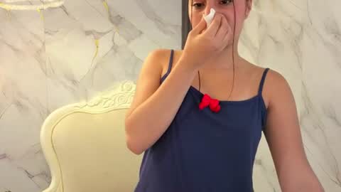 Nia  online show from July 11, 2:53 pm