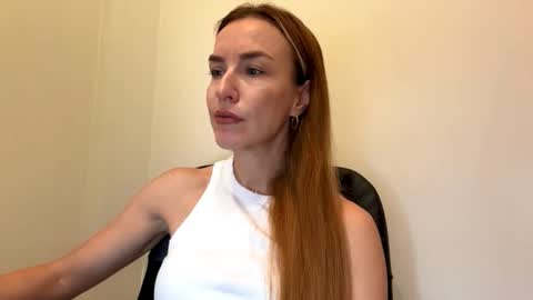 Snapshot of nyxelia_ chatting on October 20, 7:24 am Anastasia online show from October 20, 7:24 am