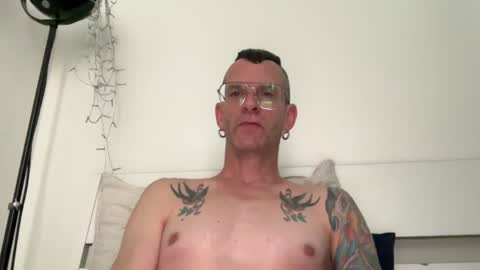 Jonathan Deep online show from June 18, 9:14 am