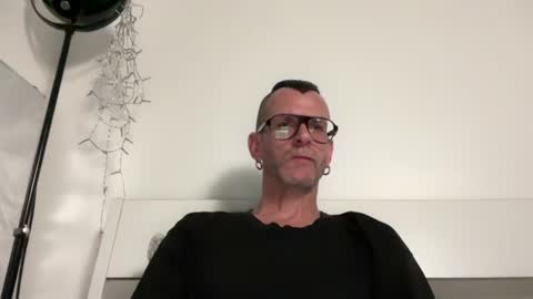 Jonathan Deep online show from August 2, 9:27 pm