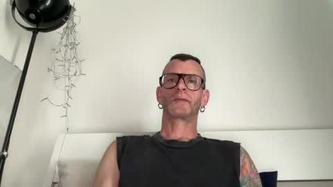 Jonathan Deep online show from August 1, 12:51 pm