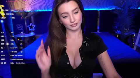 Snapshot of oceaneyessss_ chatting on September 22, 7:51 pm Kristina online show from September 22, 7:51 pm