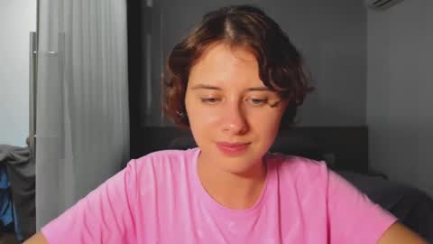 Evie online show from February 21, 3:21 pm