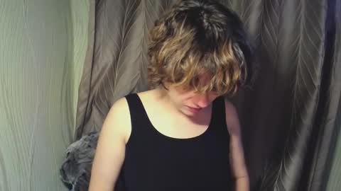 Evie online show from September 14, 3:13 pm