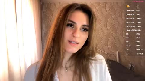 Snapshot of odelinabain chatting on October 8, 8:31 am Mia online show from October 8, 8:31 am