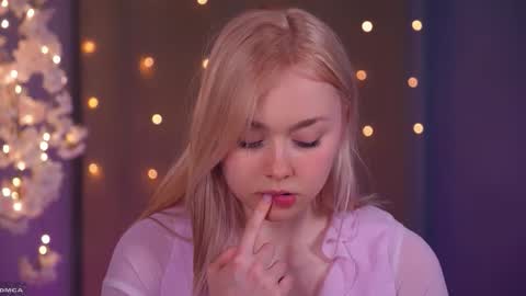 Alice online show from January 10, 8:14 pm