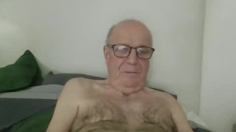 oggi95 online show from November 6, 3:37 pm