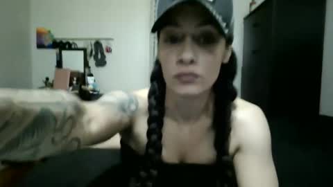 Snapshot of oglitcouple chatting on September 23, 11:22 pm Lit en Cama online show from September 23, 11:22 pm