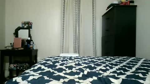 Lit en Cama online show from January 7, 5:01 am