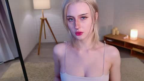 Lily online show from May 11, 2:13 pm