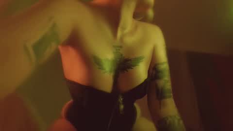 Snapshot of oh_lilith chatting on October 12, 10:00 pm your dear Lilith Chapman online show from October 12, 10:00 pm