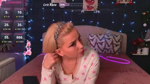 oh_my_julia online show from January 14, 6:32 am