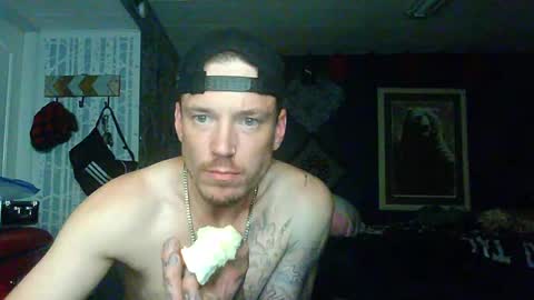 who dares  toss me some  tips lets have fun online show from September 10, 9:43 am