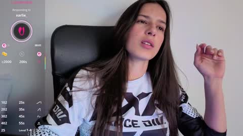 Snapshot of ohanna_ chatting on October 15, 8:53 pm ohanna_ online show from October 15, 8:53 pm