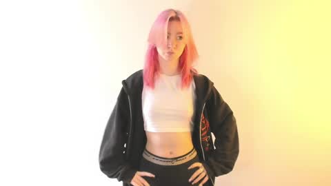 Emi and Ohpi online show from April 23, 12:02 pm