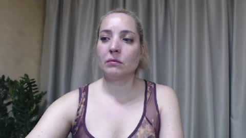 Mari online show from May 26, 4:13 pm