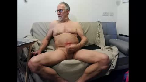 oldercock1411 online show from December 2, 8:56 am