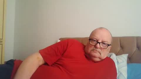 oldfkr69 online show from March 3, 3:52 pm