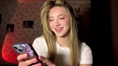 Kem online show from November 6, 3:37 pm