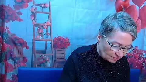 OlgaLuck online show from February 9, 7:12 am