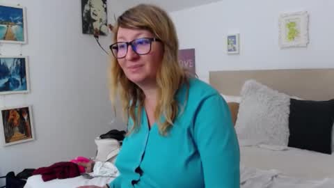 Olga Pavlova online show from February 7, 1:36 pm