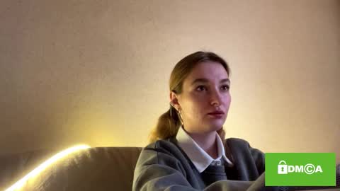 Olivia here online show from September 29, 9:30 am