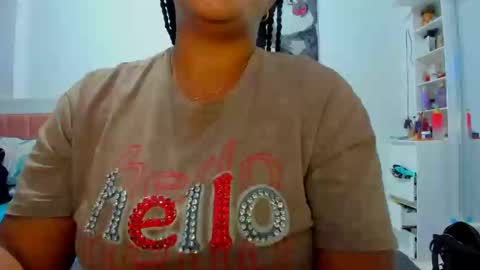 Snapshot of olivahot30 chatting on February 19, 12:14 am olivahot30 online show from February 19, 12:14 am